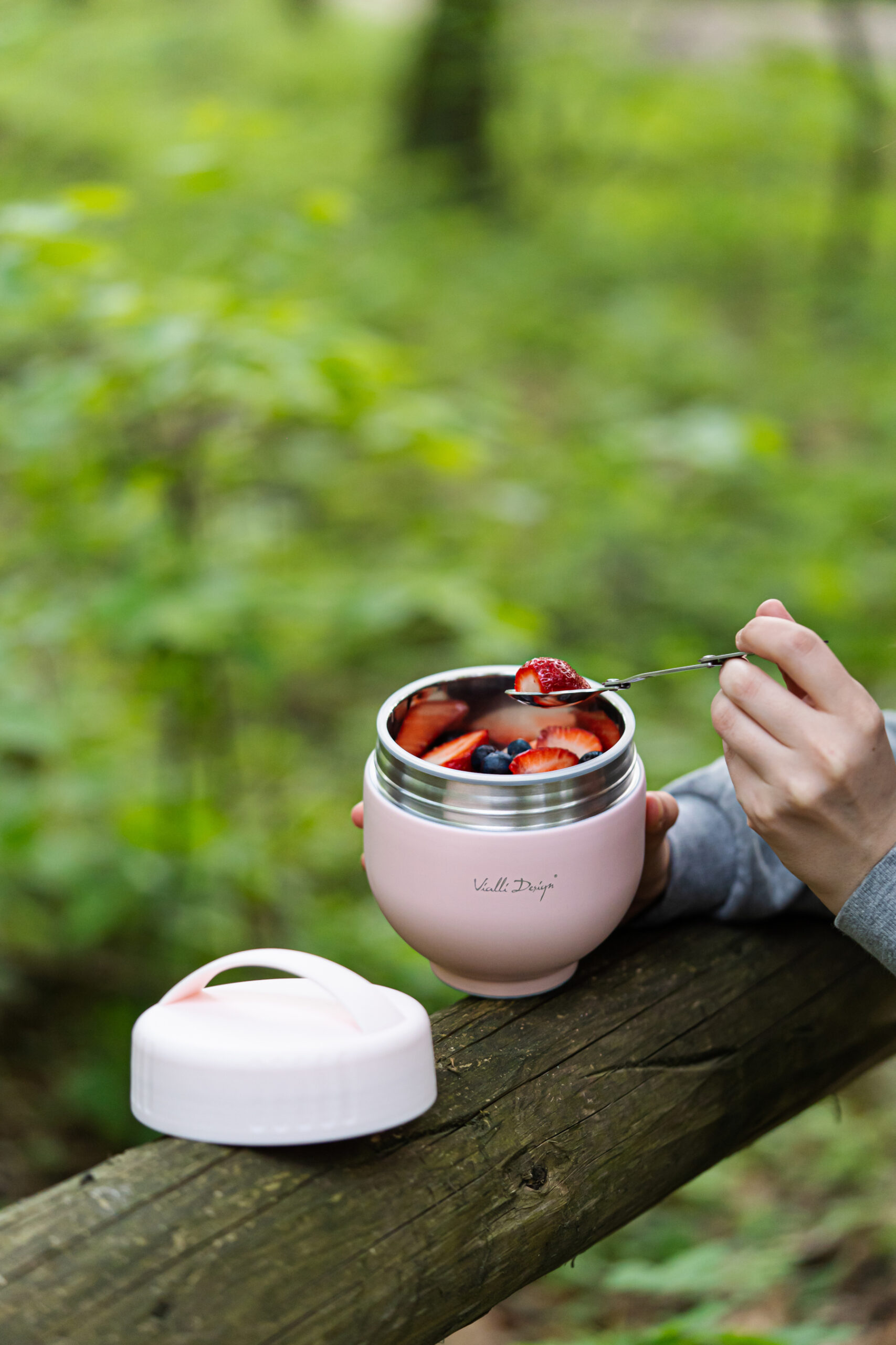 Termos z pojemnikiem i łyżką 680 ml różowy - obrazek 6